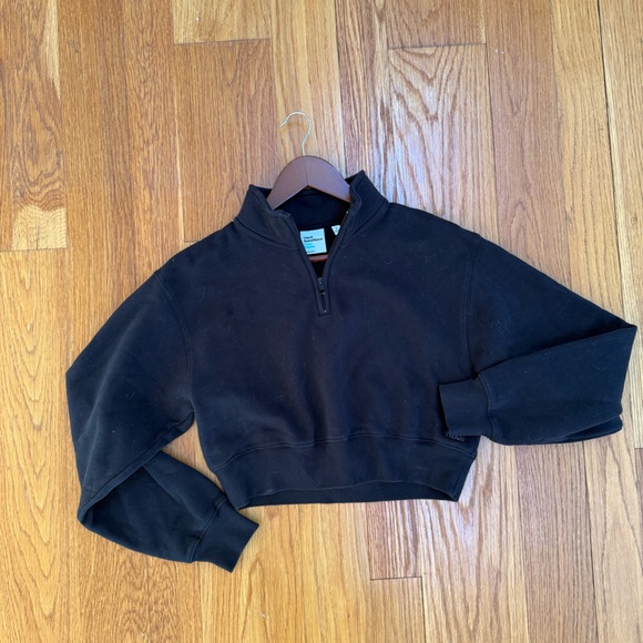 TNA Black Cozy Fleece Perfect 1/4 Zip Crop Sweatshirt - Picture 1 of 4